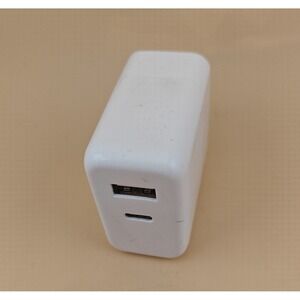 Insignia 32W Wall Charger Dual Port USB C USB Fast Charging Adapter Plug